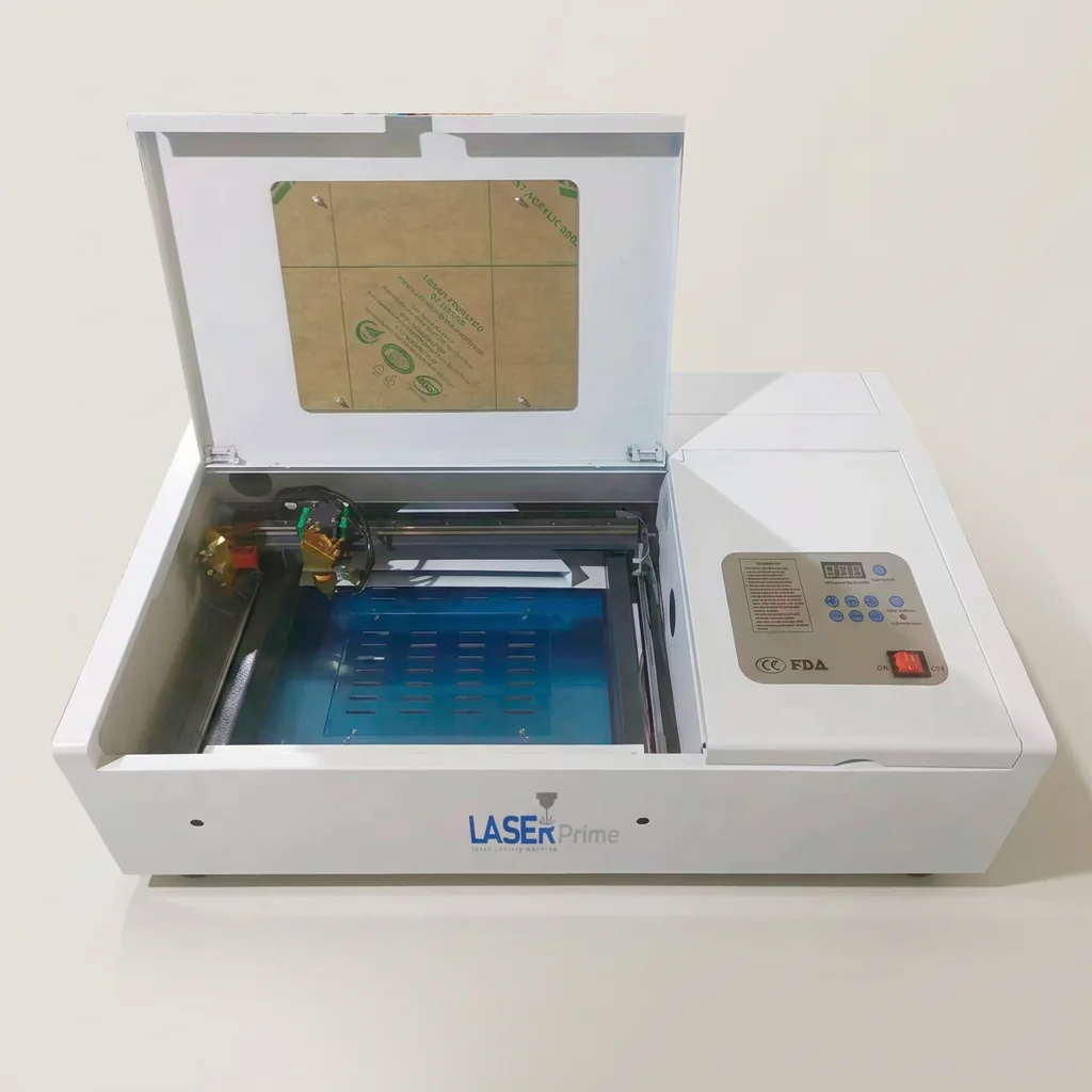 Laser Prime CO2 Desk — Corte e gravação a laser CO2
